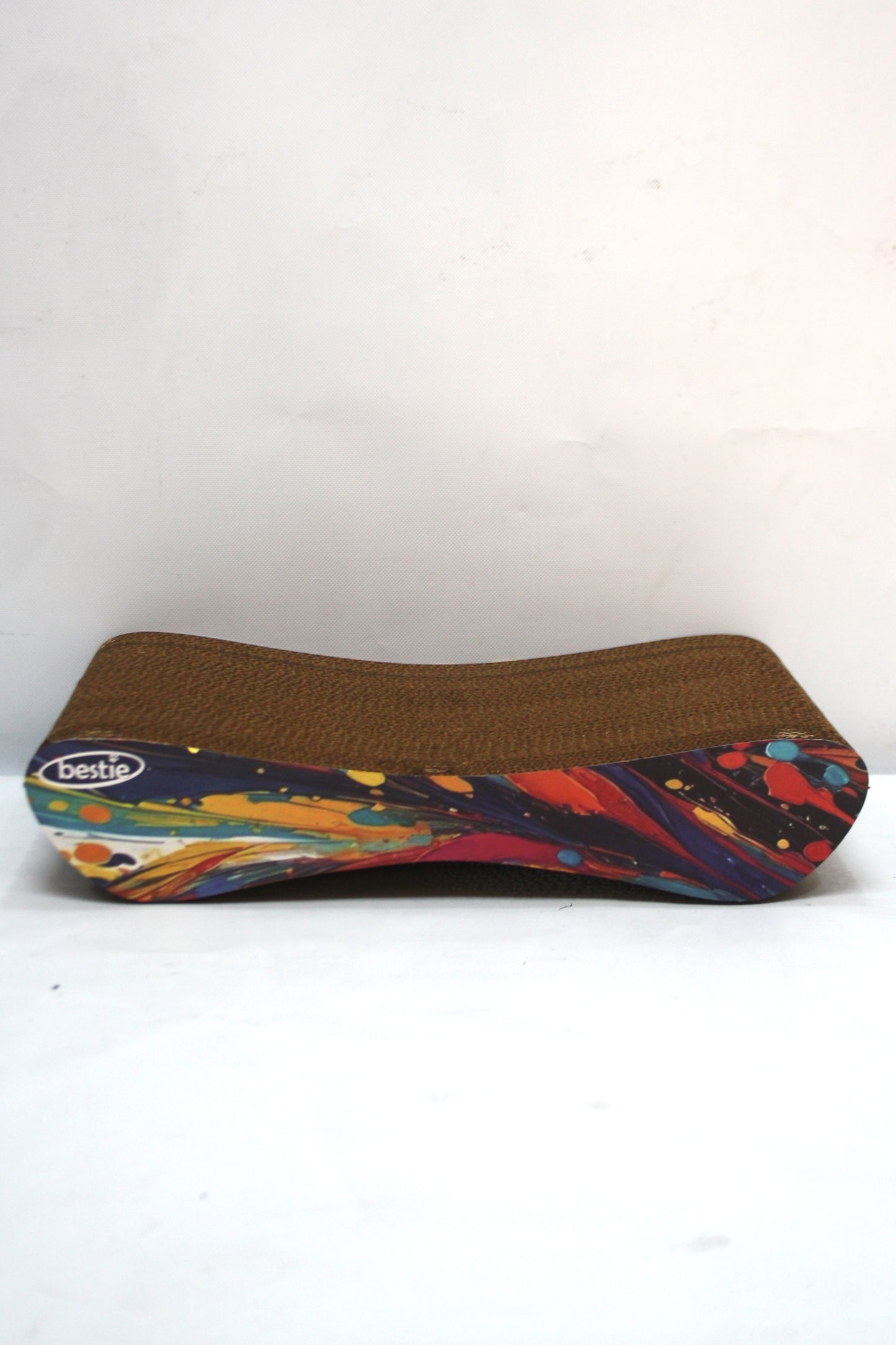 Dekoratif Karton Kedi Tırmalama Kanepesi - Small (43x24x8,5 cm) Renkli Desen