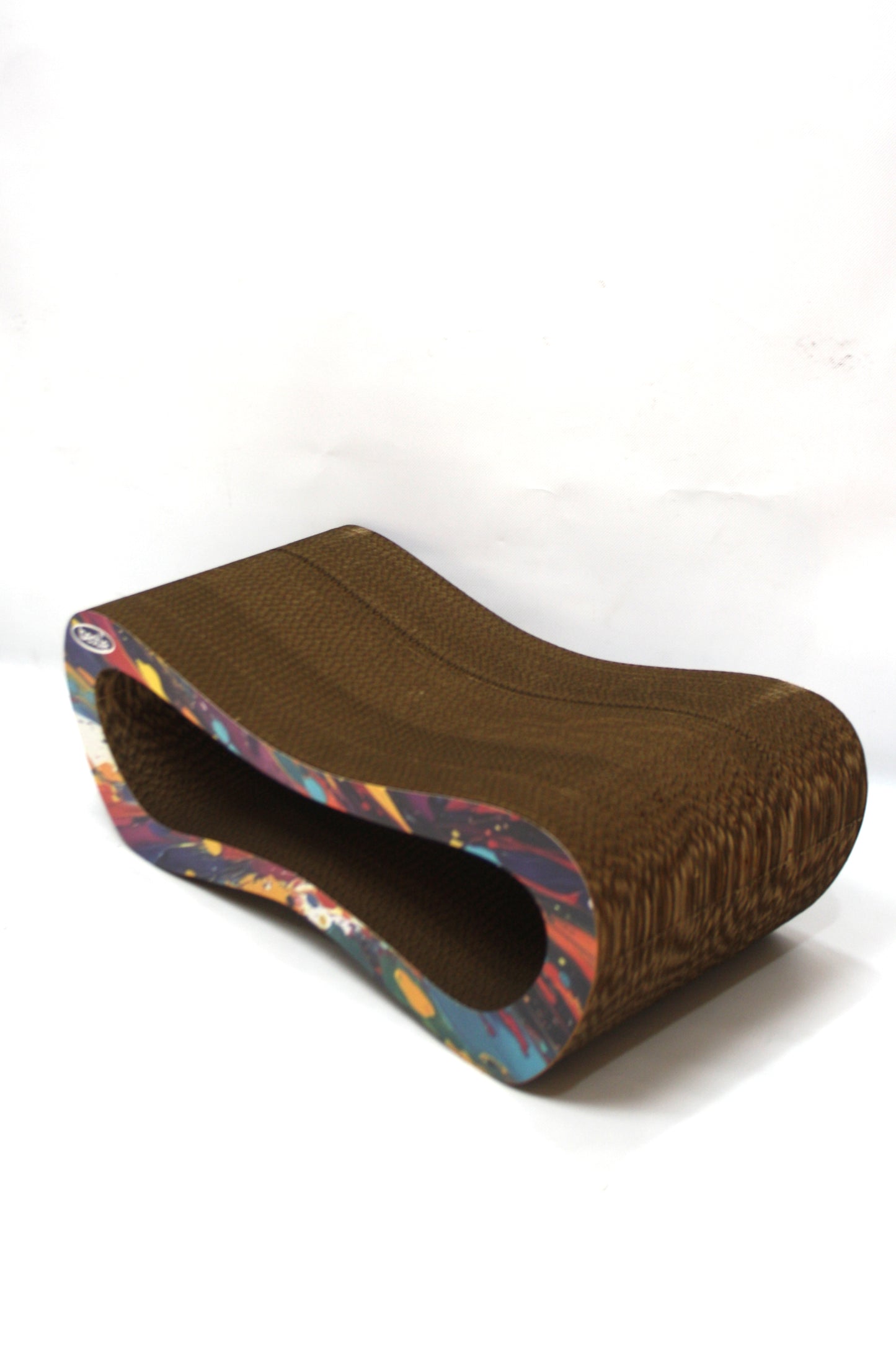 Dekoratif Karton Kedi Tırmalama Kanepesi Medium (51x24x17 cm) Çok Renkli Desen