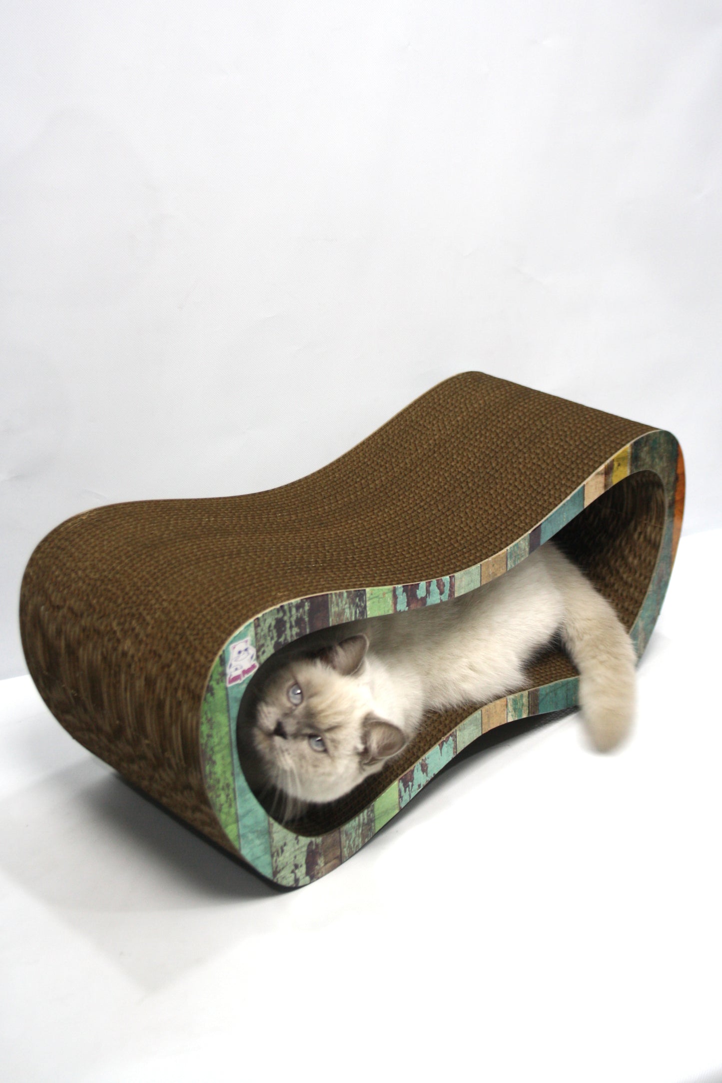 Dekoratif Karton Kedi Tırmalama Kanepesi- Large (59x24x26 cm) Çizgili Desen