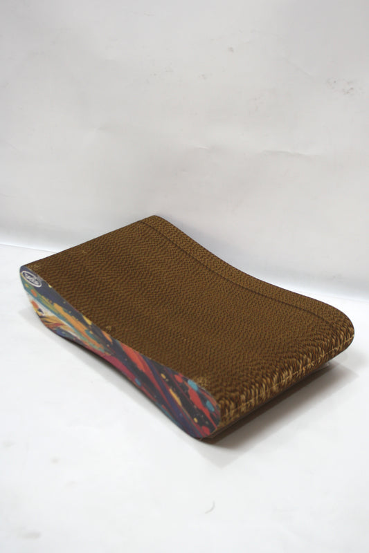 Dekoratif Karton Kedi Tırmalama Kanepesi - Small (43x24x8,5 cm) Renkli Desen